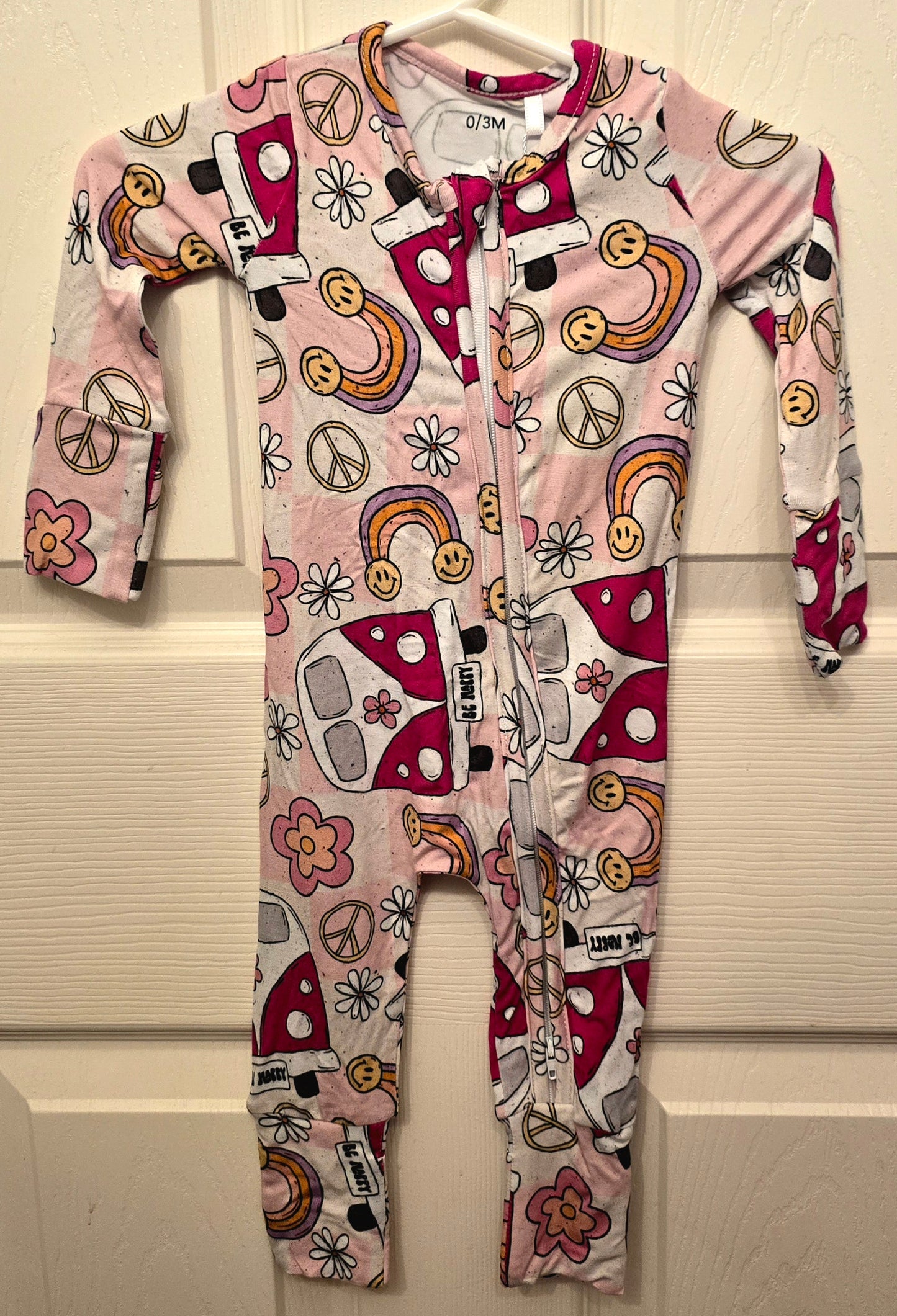 Flower Power & Peace Zippy