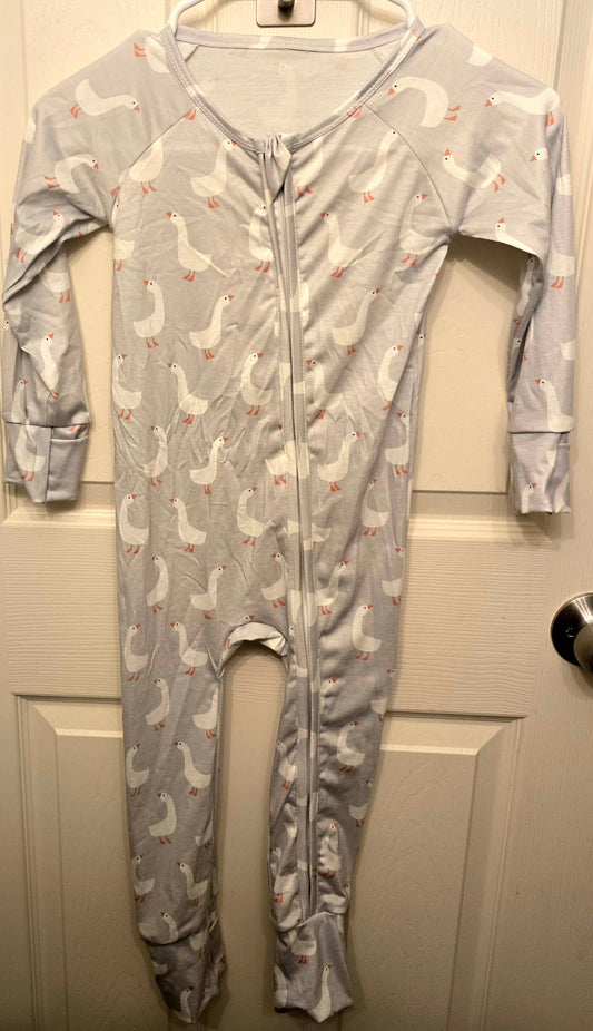 White Ducks Milk Silk Zippy